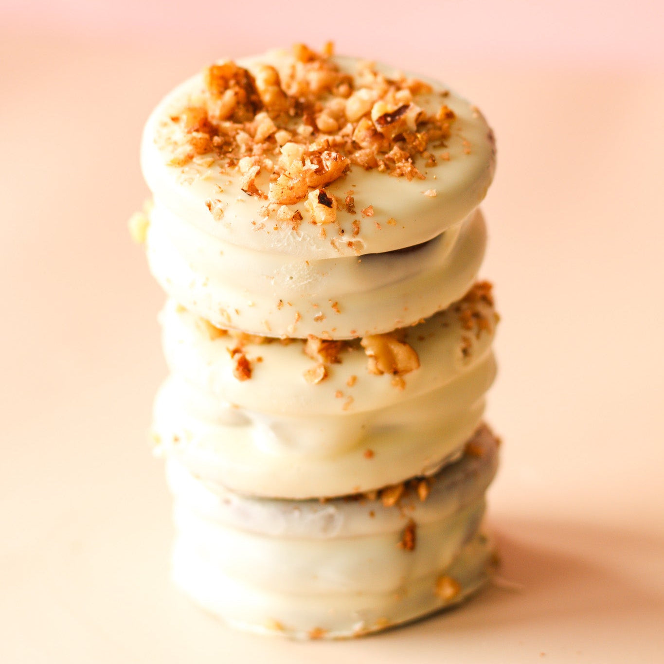 Dulce de leche & walnuts alfajor