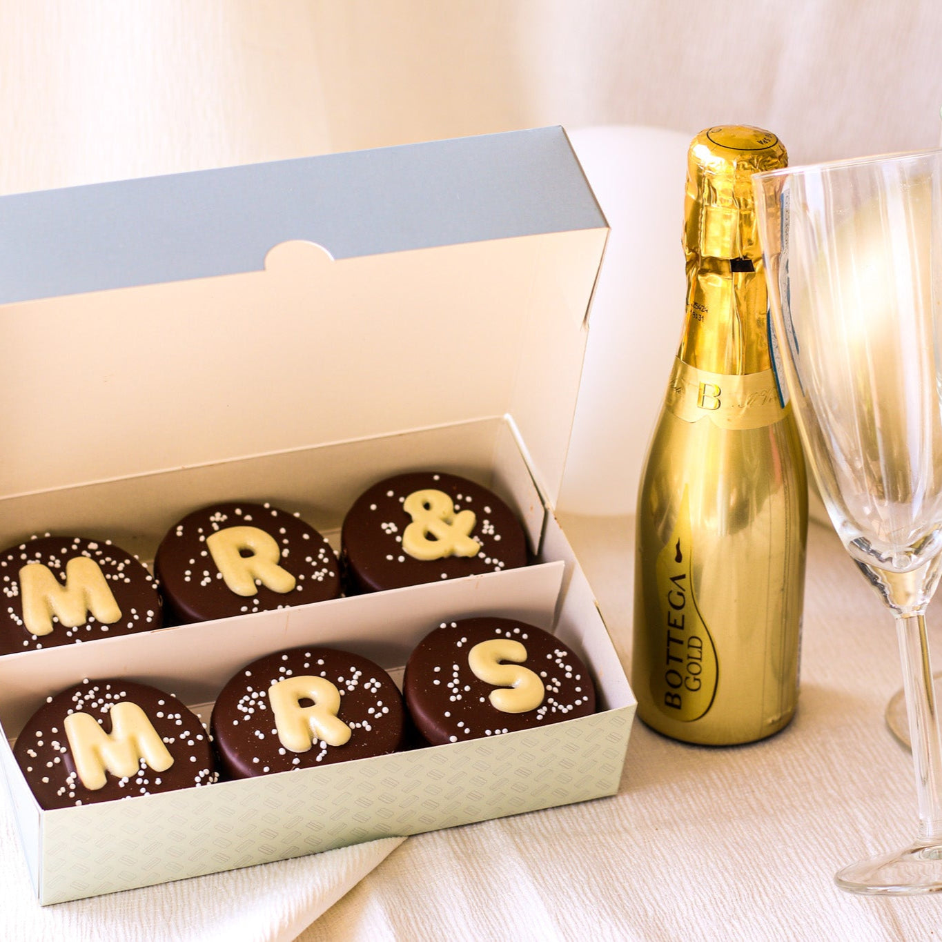 Mr & Mrs Box